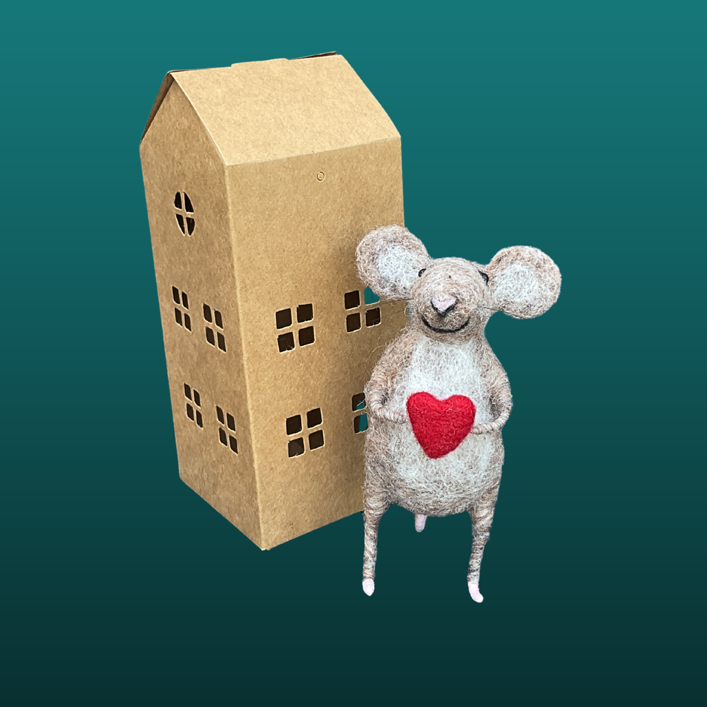 Needle Felt Mouse With Love Heart